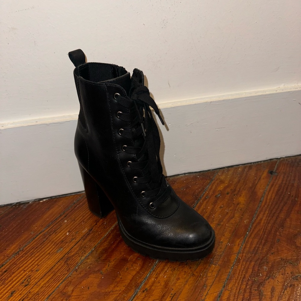 Steven Madden lightly worn vegan leather lace up boots